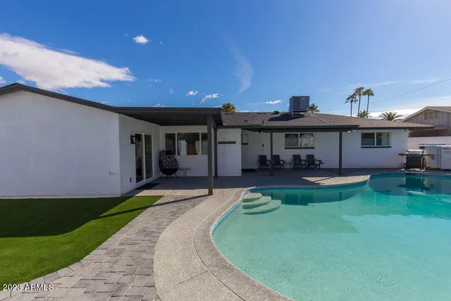 $1,100,000 | 3320 North 82nd Place, Scottsdale, AZ 85251