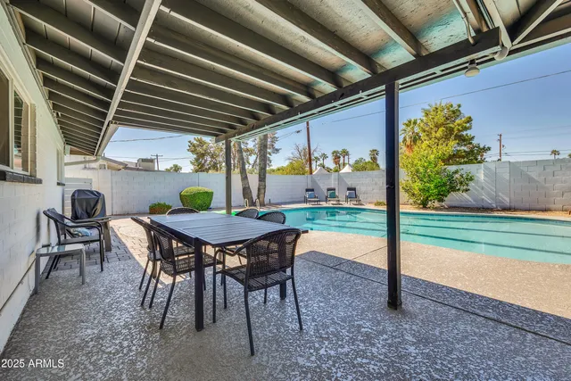 $1,100,000 | 3320 North 82nd Place, Scottsdale, AZ 85251