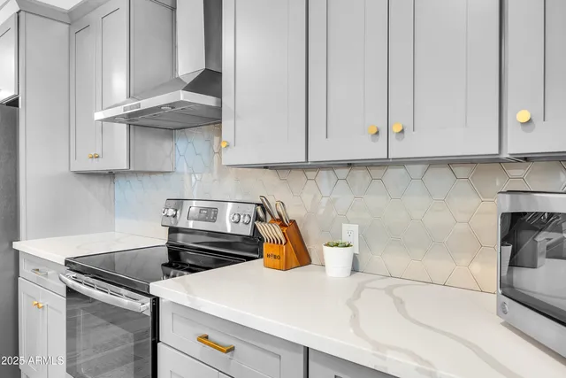 $1,100,000 | 3320 North 82nd Place, Scottsdale, AZ 85251