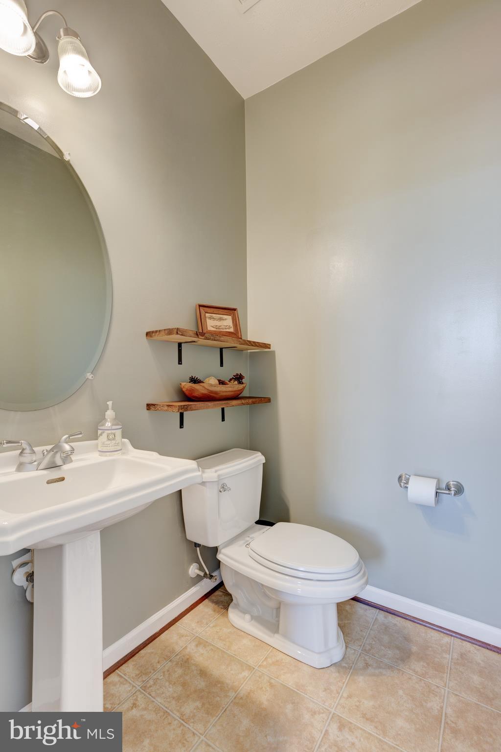 9809 Biggs Road Middle River, MD 21220 - Photo 15 of 33 Main Level 1/2 Bath