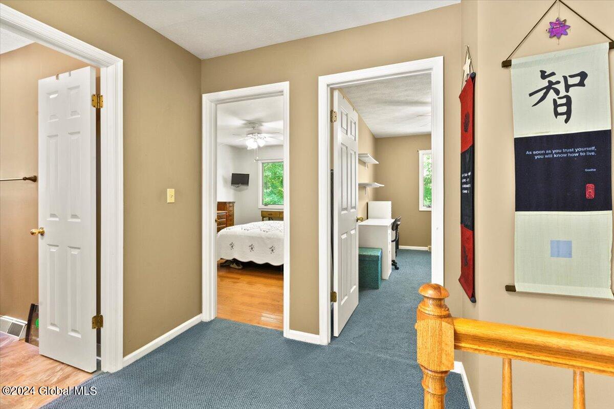 11 Stonegate Court Colonie, NY 12205 - Photo 20 of 36 07-MW2_7188