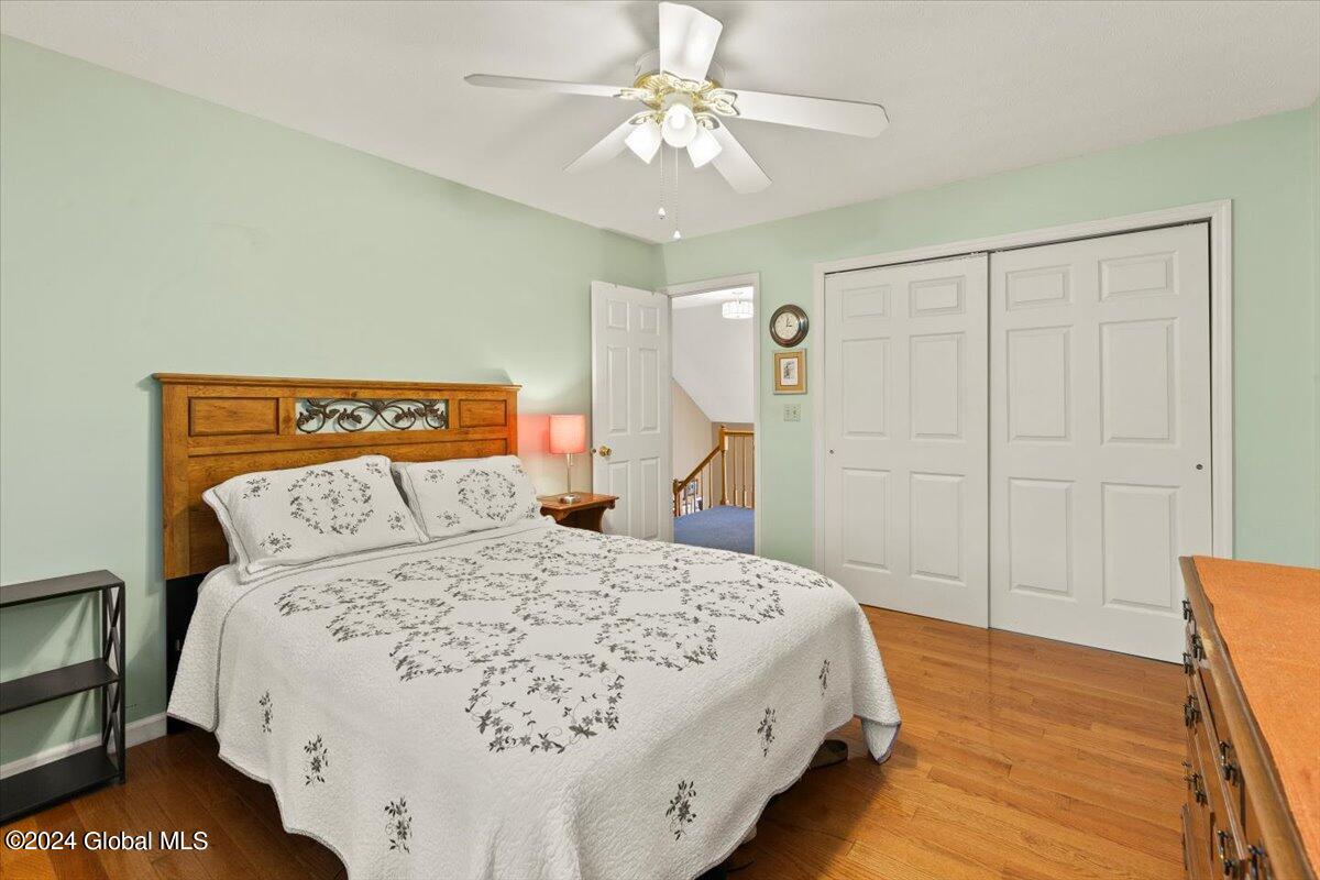 11 Stonegate Court Colonie, NY 12205 - Photo 22 of 36 11-MW2_7208