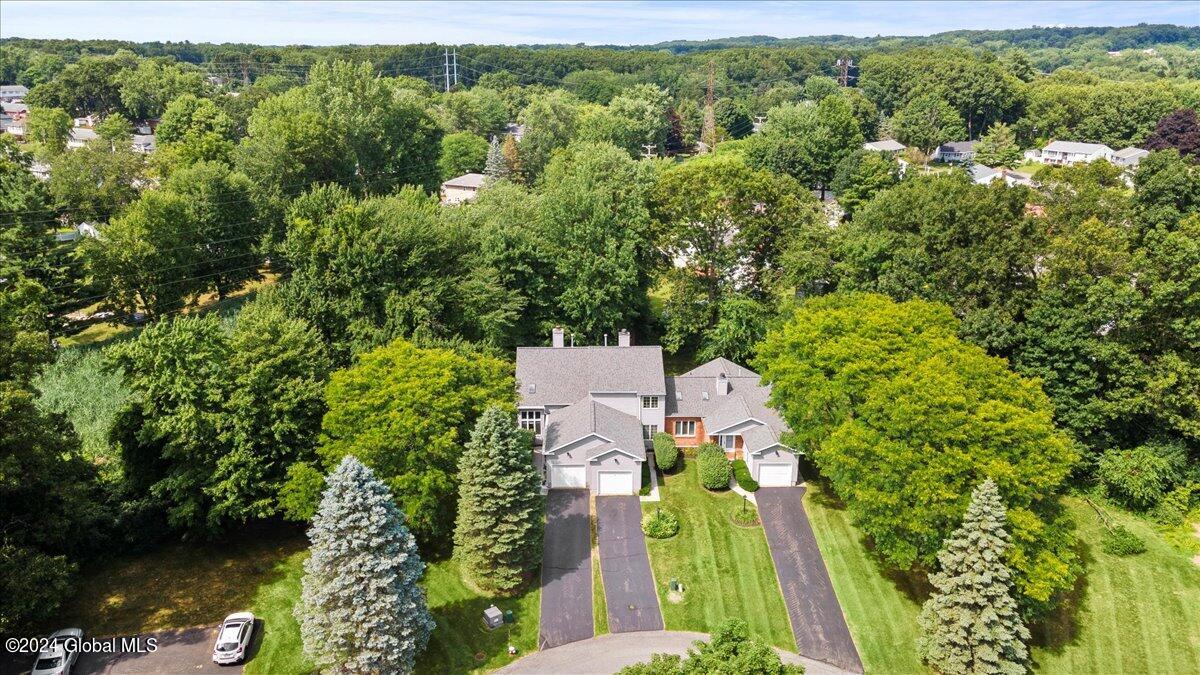 11 Stonegate Court Colonie, NY 12205 - Photo 32 of 36 02-DJI_0461