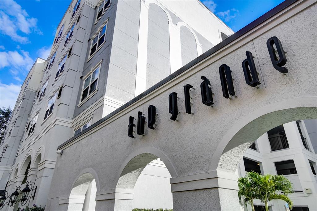 204 East South St Unit 2061  