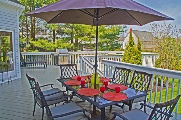 21 Birch Road Lynnfield, MA 01940 - Photo 4 of 23 Gallery Image 4