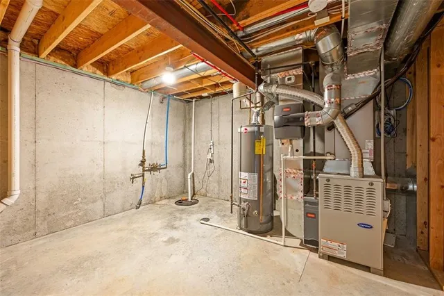 $463,500 | 909 Southwest 35 Street, Lee's Summit, MO 64082