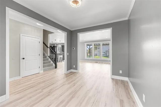 $463,500 | 909 Southwest 35 Street, Lee's Summit, MO 64082