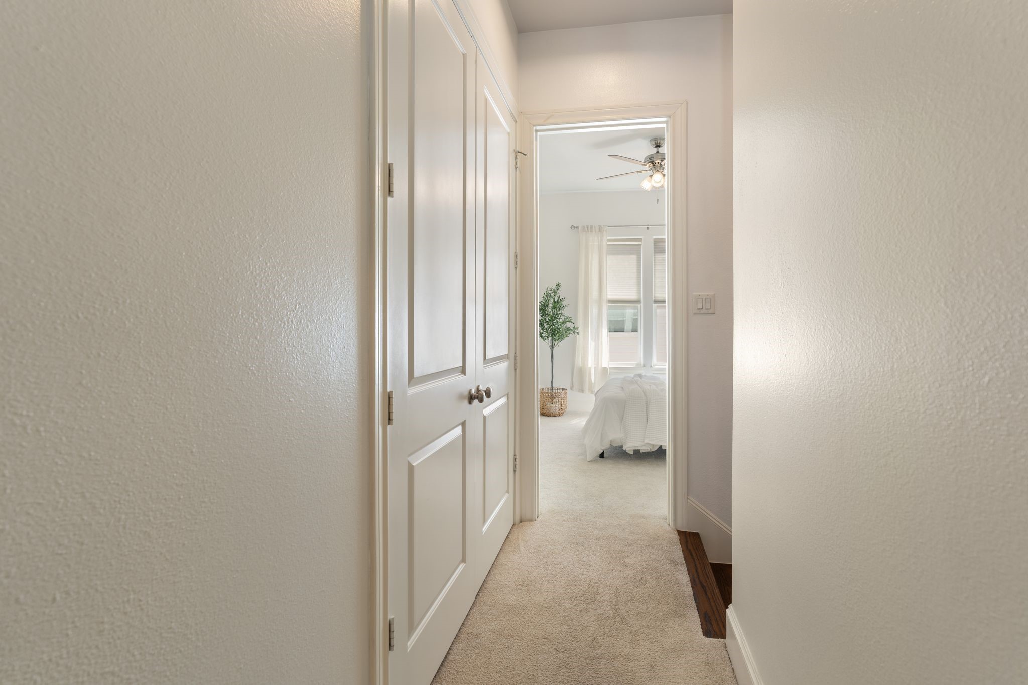 2960 Rusk Street Houston, TX 77003 - Photo 23 of 29 The utility room is located between the 3rd floor bedrooms.