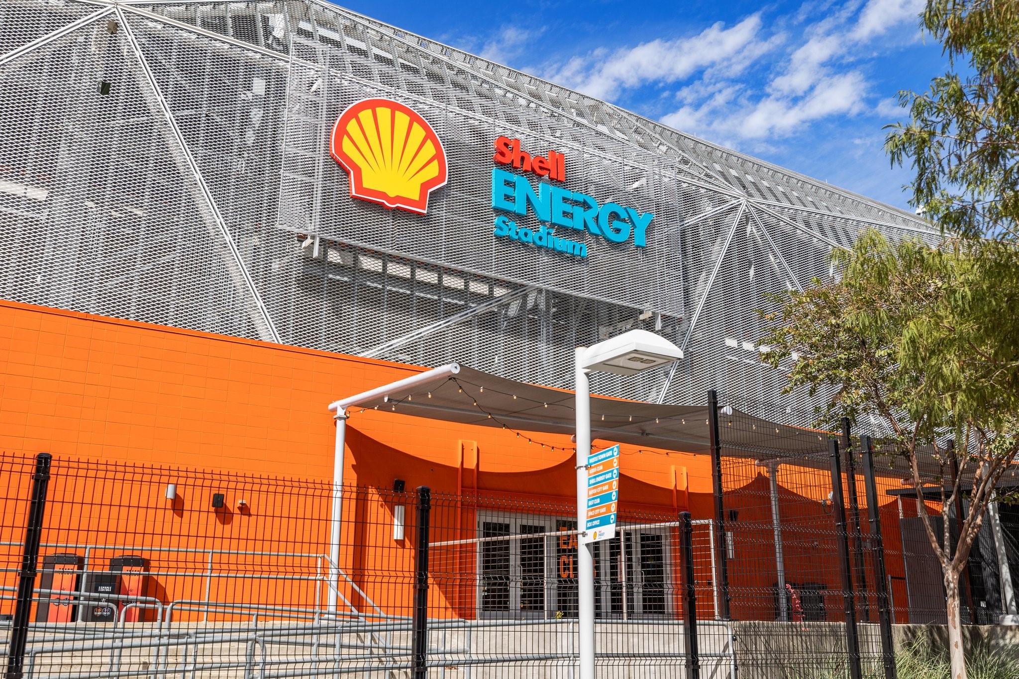 2960 Rusk Street Houston, TX 77003 - Photo 29 of 29 Take advantage of this prime location before the World Cup comes to Houston!