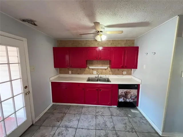 $79,900 | 225 Wright Avenue, Unit 225F, Terrytown, LA 70056