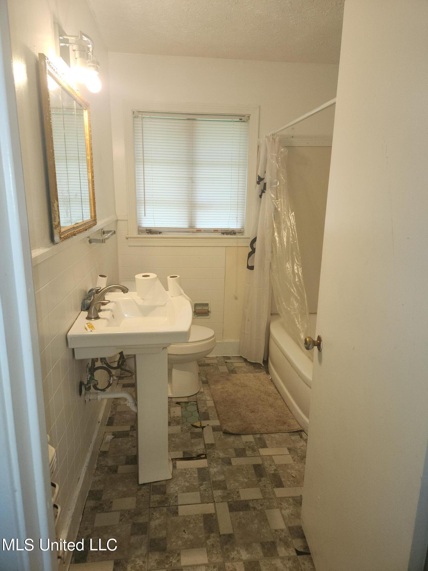 322 Colonial Drive Jackson, MS 39204 - Photo 11 of 15 20230711_130526_53039726833_o