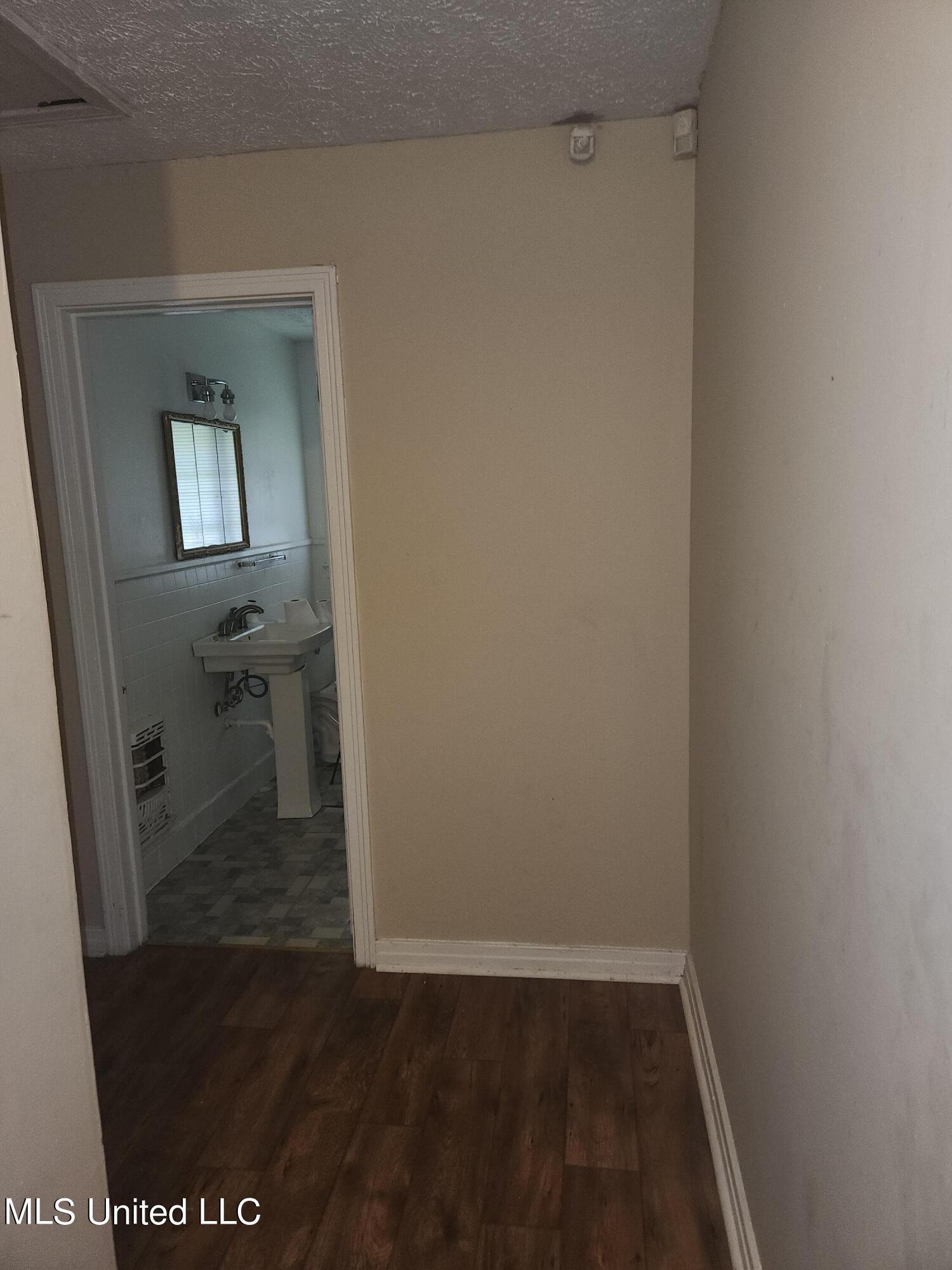 322 Colonial Drive Jackson, MS 39204 - Photo 10 of 15 20230711_130503_53039241336_o