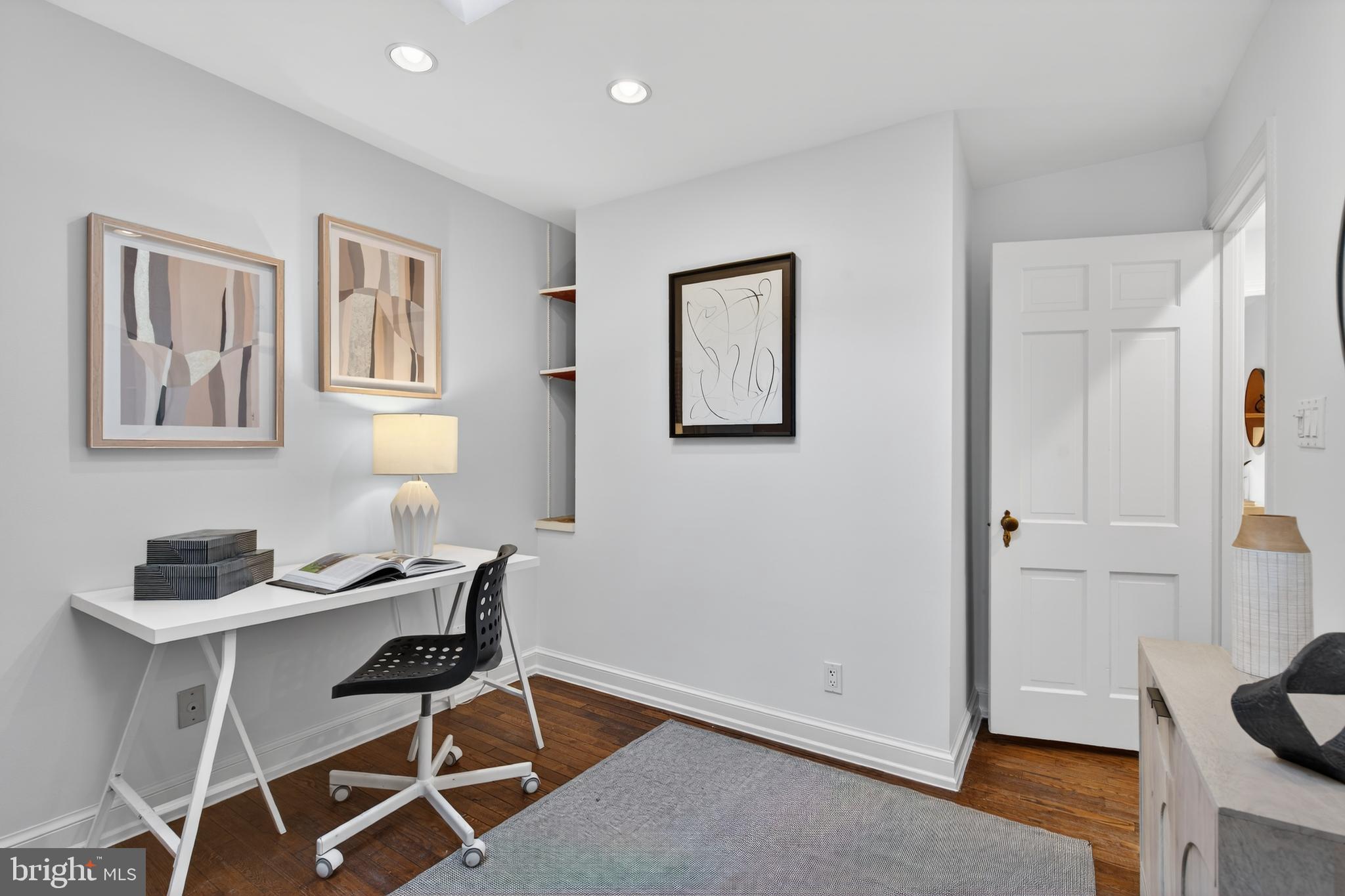 1610 33rd Street Northwest Washington, DC 20007 - Photo 13 of 25 Office, dressing room or private master BR den?