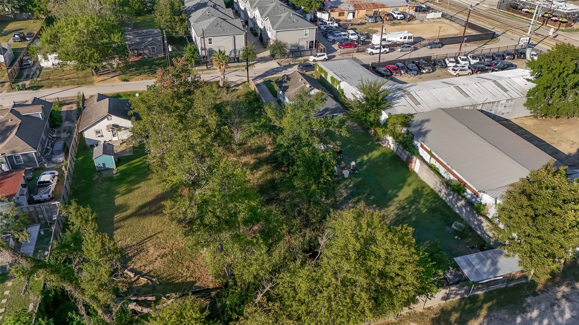119 Sylvester Road Houston, TX 77009 - Photo 8 of 16 an aerial view of a house with a yard