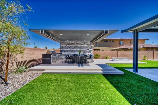 $1,650,000 | 3978 Jacob Lake Circle, Las Vegas, NV 89118