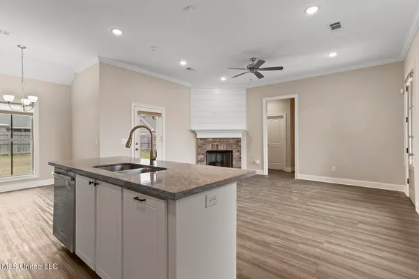 $298,000 | 329 Willow Way, Canton, MS 39046