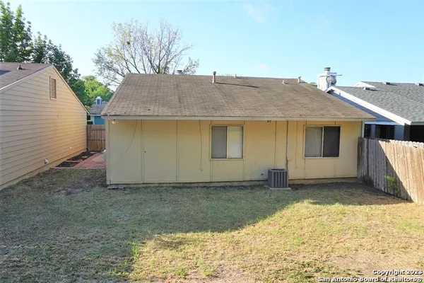 $1,250 | 5531 Rangeland, San Antonio, TX 78247