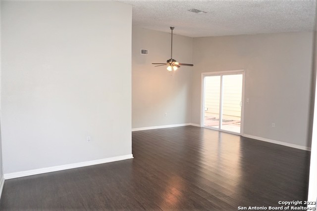 5531 Rangeland San Antonio, TX 78247 - Photo 4 of 19