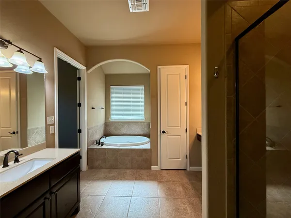 $2,300 | 2404 Sweetwater Lane, Cedar Park, TX 78613