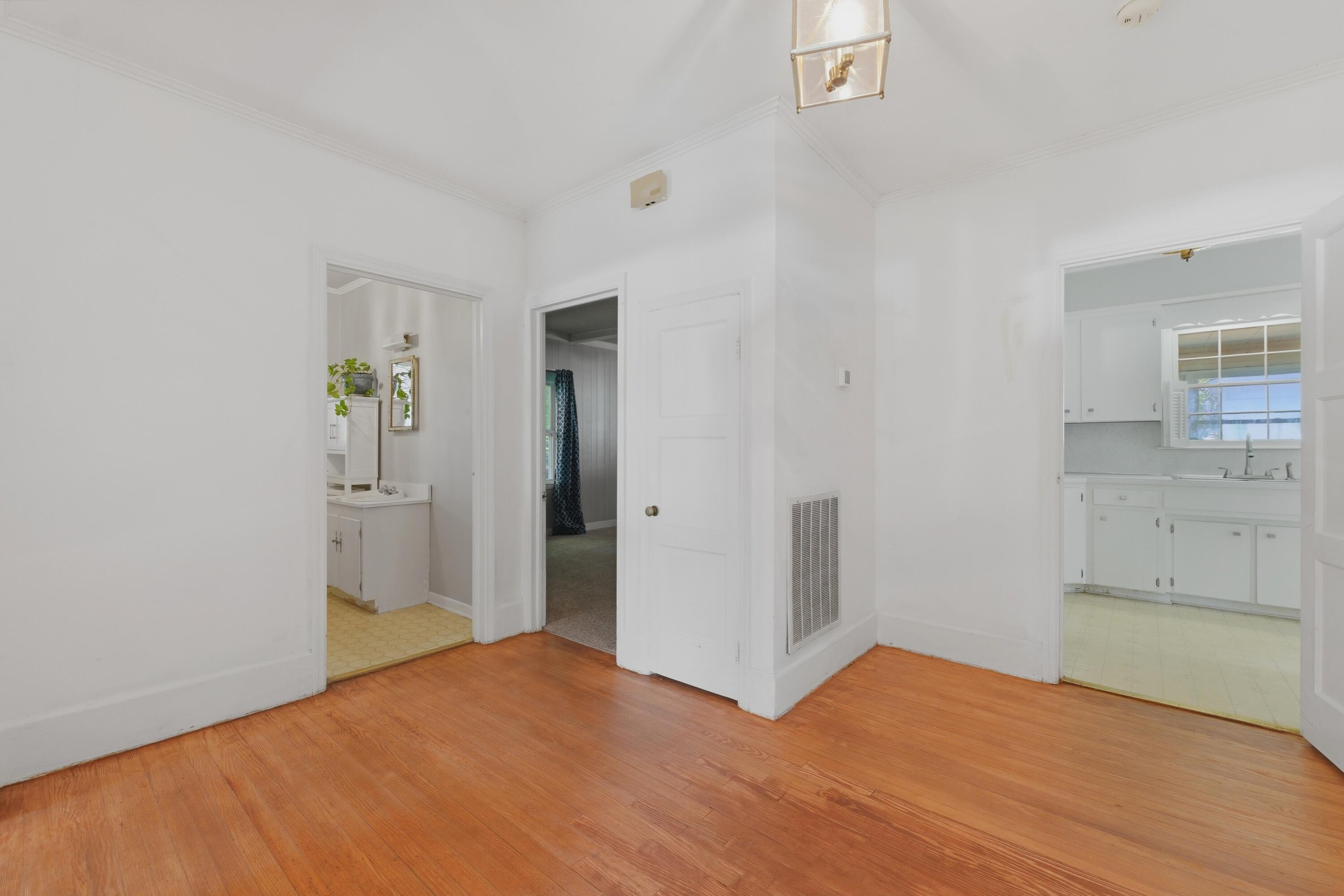 1241 State Rd S-38-244 Orangeburg, SC 29115 - Photo 17 of 33 Hall