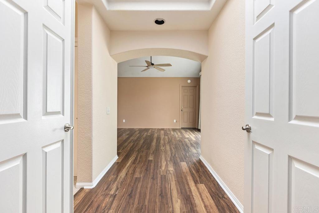 9046 Circle R Oaks Lane Escondido, CA 92026 - Photo 25 of 45