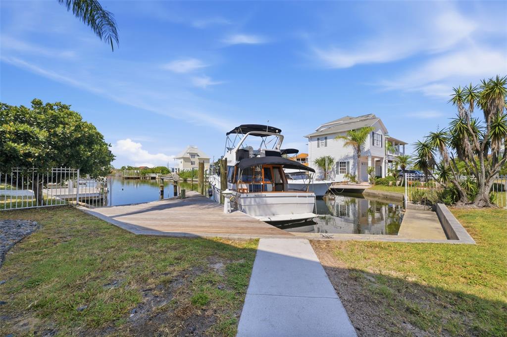 13943 Ethel Avenue Hudson, FL 34667 - Photo 33 of 81