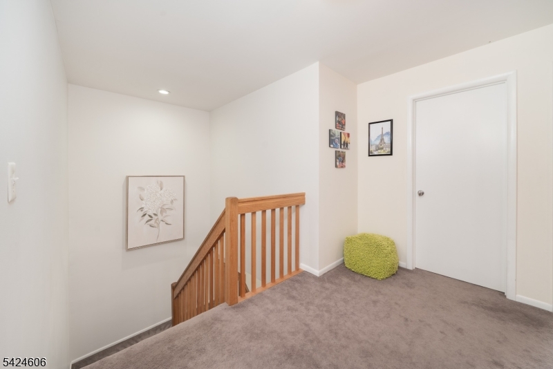 20 Pine Valley Road Livingston, NJ 07039 - Photo 29 of 43
