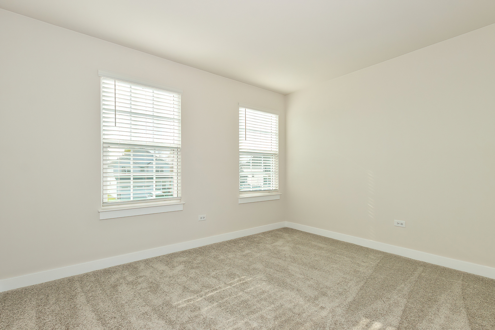 1241 Neuway Lane Antioch, IL 60002 - Photo 18 of 20 an empty room with a window