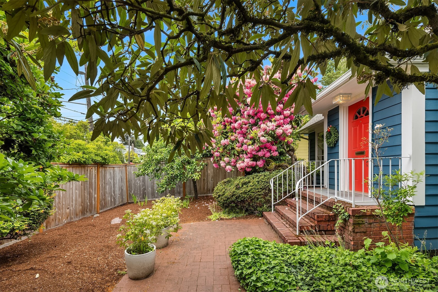 2522 31st Avenue South Seattle, WA 98144 - Photo 2 of 30