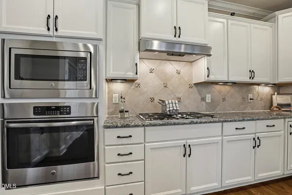 $787,000 | 2751 Lake Waccamaw Trail, Apex, NC 27502