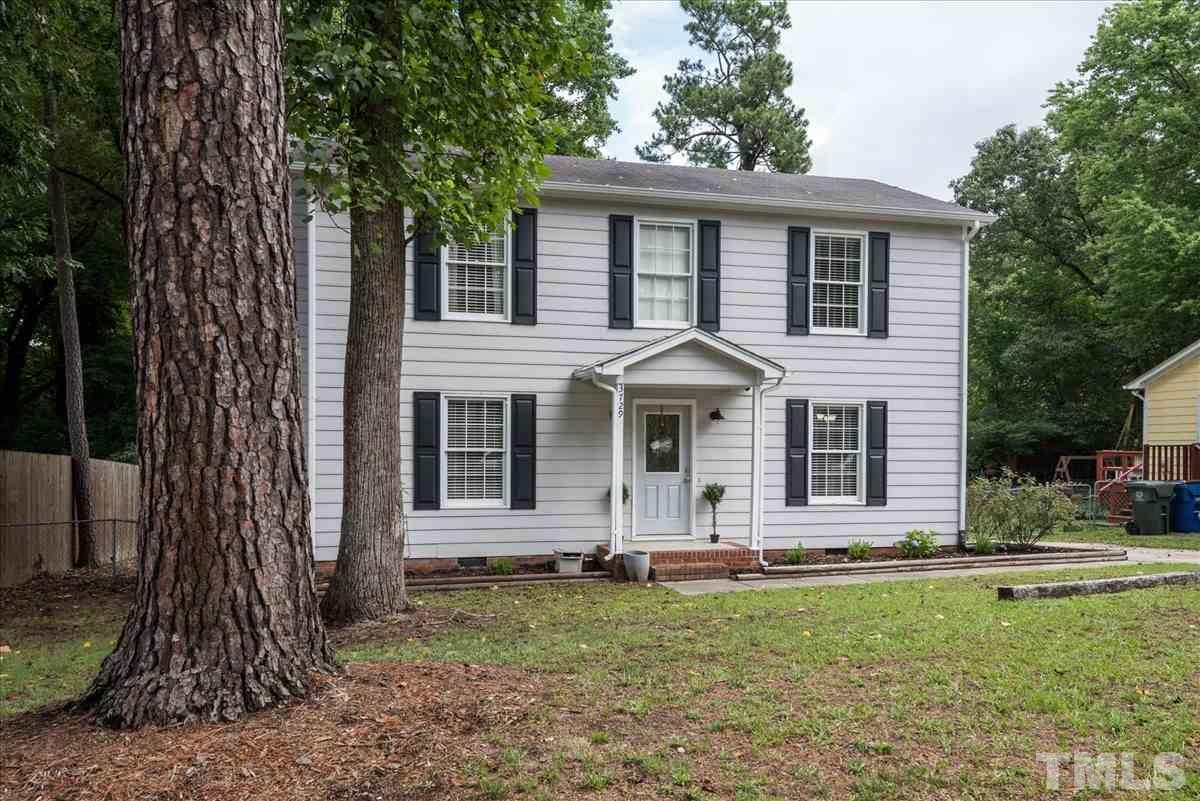 3729 Summer Place Raleigh, NC 27604 - Photo 3 of 26