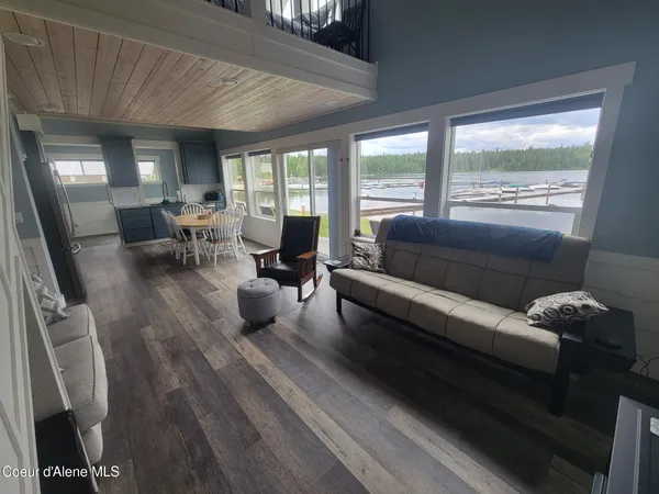 $1,575,000 | 63 Sutton Lane, Coolin, ID 83821