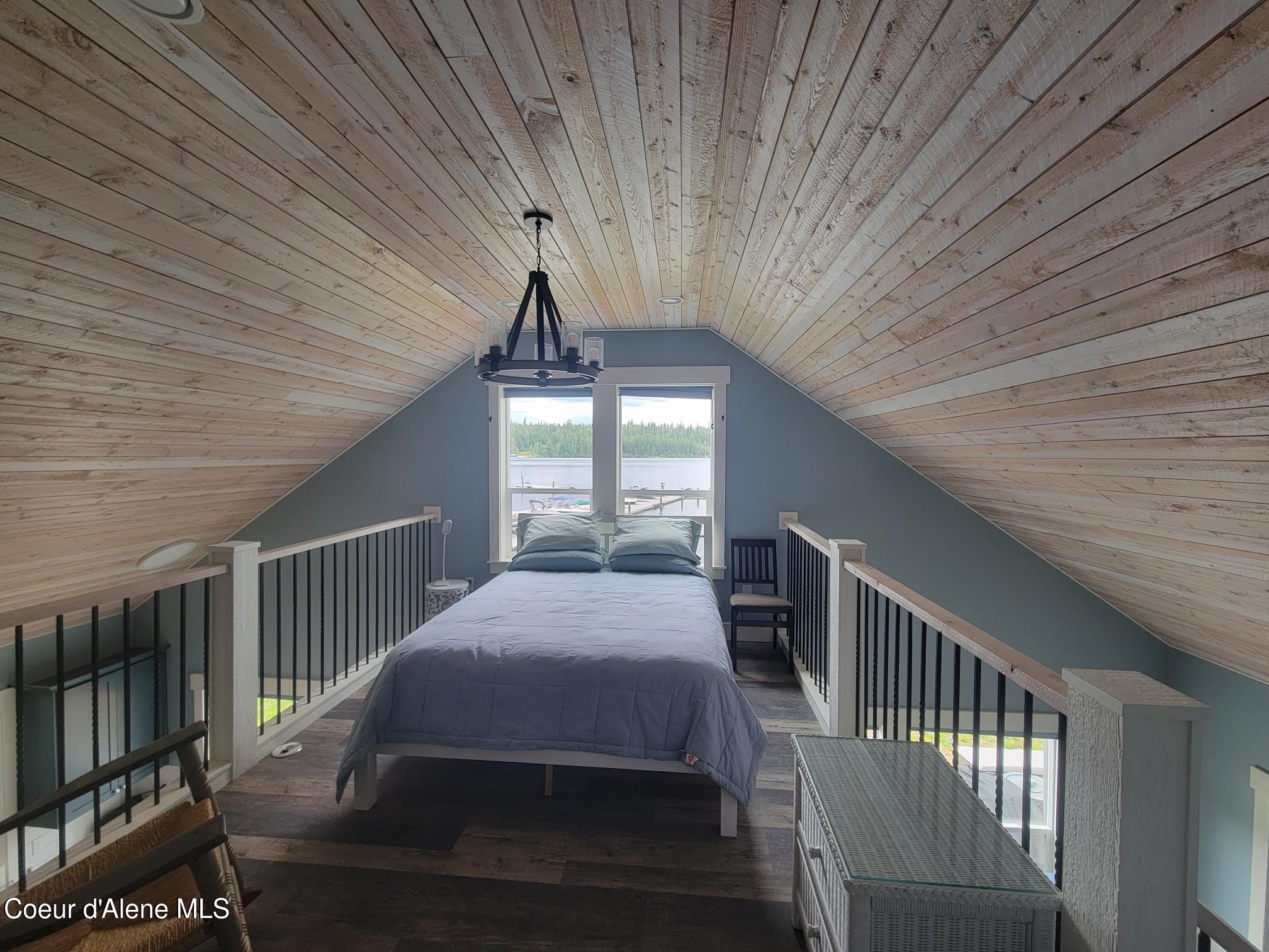 63 Sutton Lane Coolin, ID 83821 - Photo 17 of 40 Loft