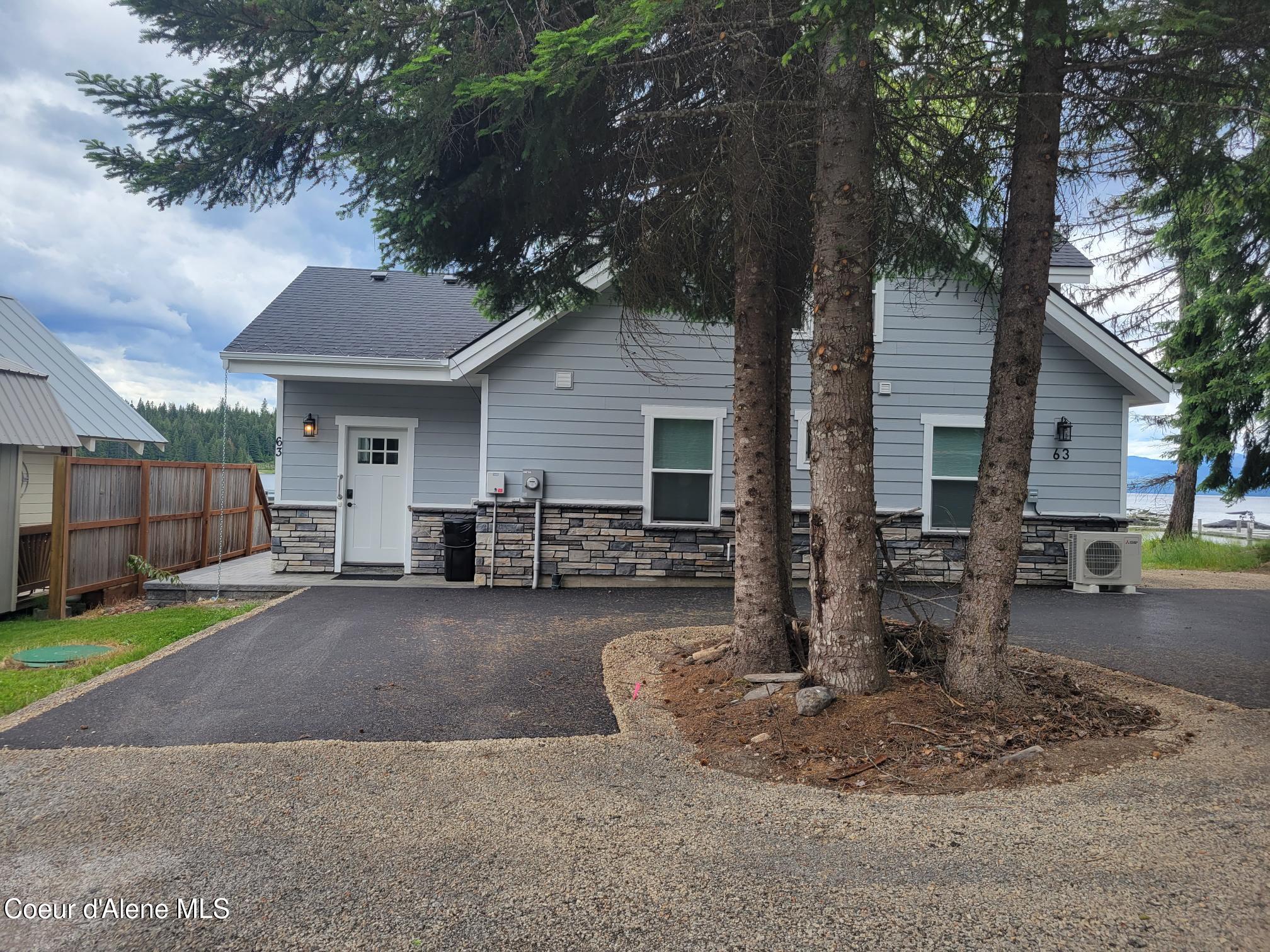 63 Sutton Lane Coolin, ID 83821 - Photo 2 of 40 Front of House Parking