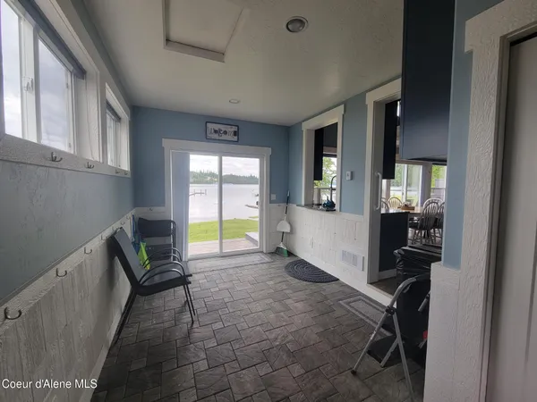 $1,575,000 | 63 Sutton Lane, Coolin, ID 83821