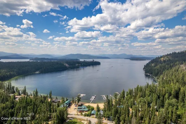 $1,575,000 | 63 Sutton Lane, Coolin, ID 83821