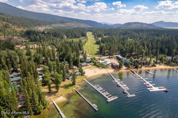 $1,575,000 | 63 Sutton Lane, Coolin, ID 83821