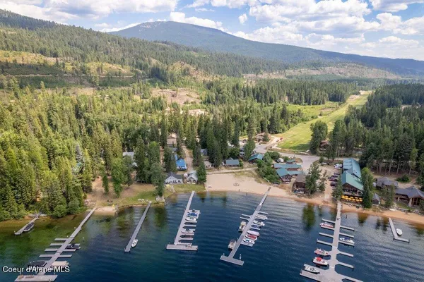 $1,575,000 | 63 Sutton Lane, Coolin, ID 83821