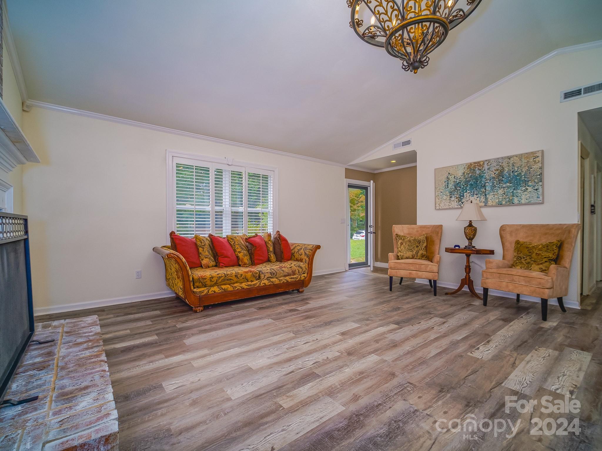 4533 Nicks Tavern Road Charlotte, NC 28215 - Photo 11 of 27 Gallery Image 11