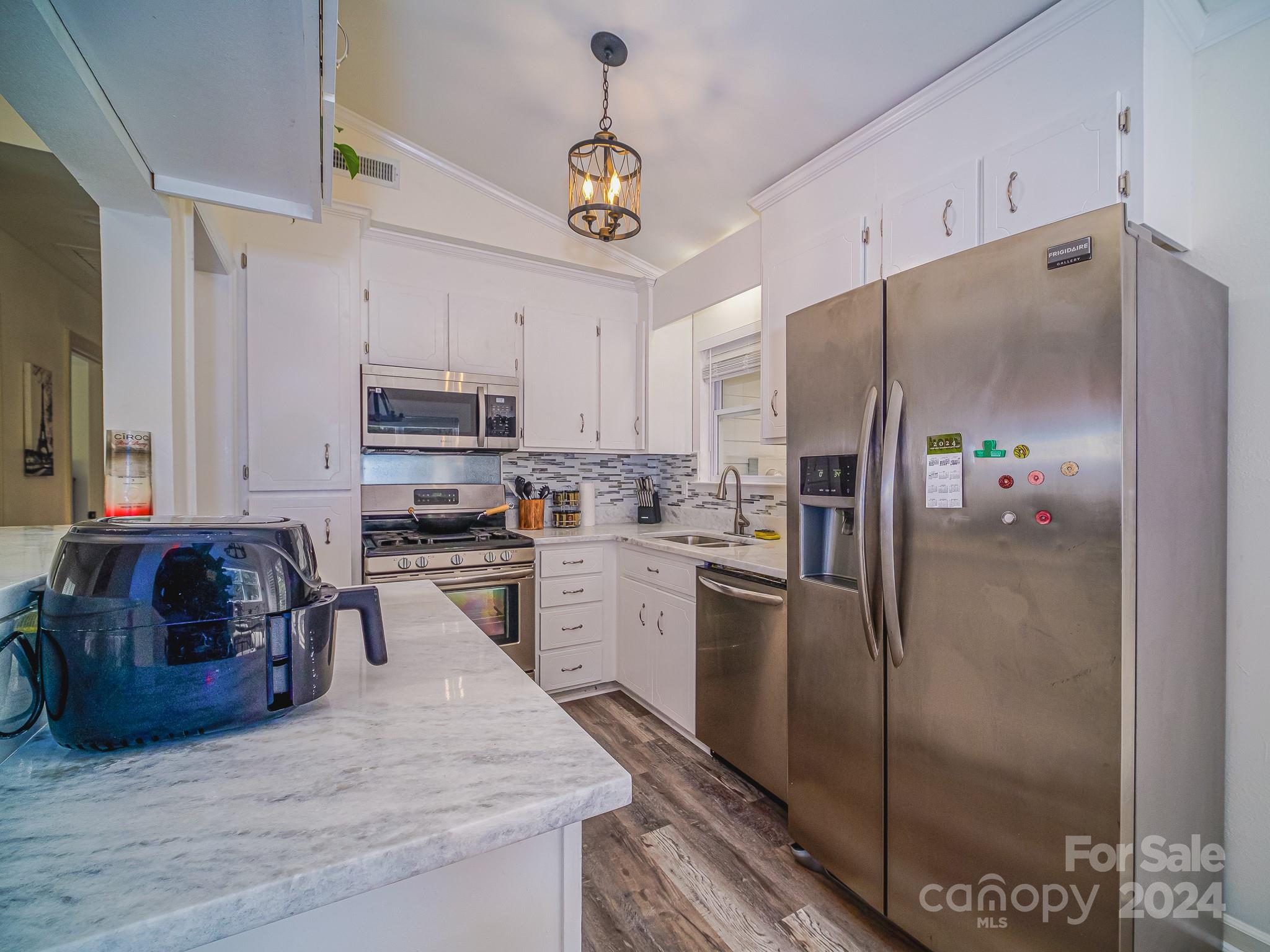 4533 Nicks Tavern Road Charlotte, NC 28215 - Photo 15 of 27 Gallery Image 15