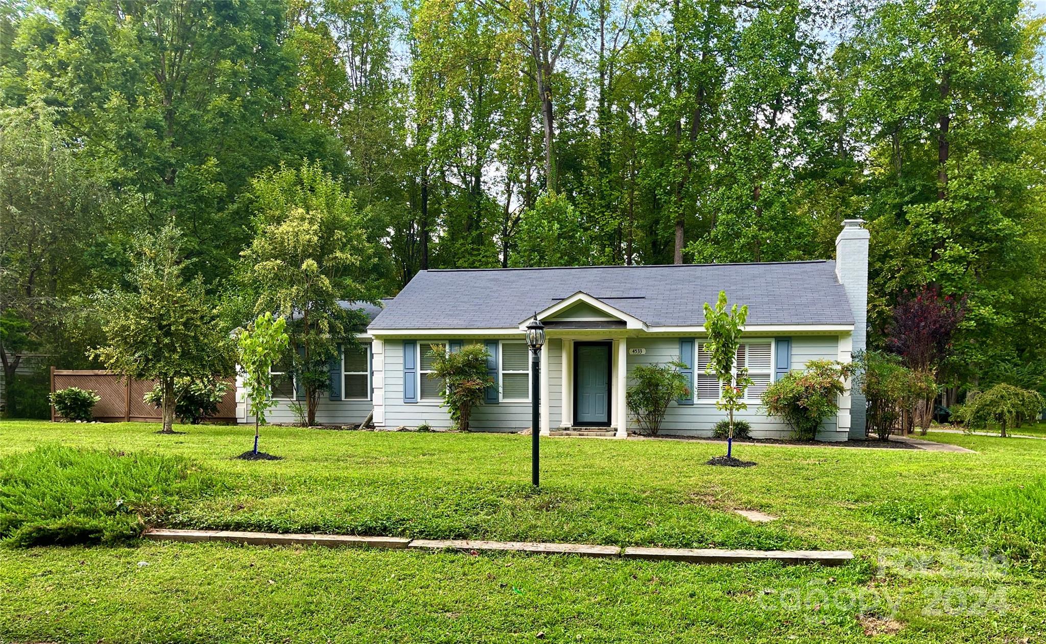 4533 Nicks Tavern Road Charlotte, NC 28215 - Photo 2 of 27 Gallery Image 2