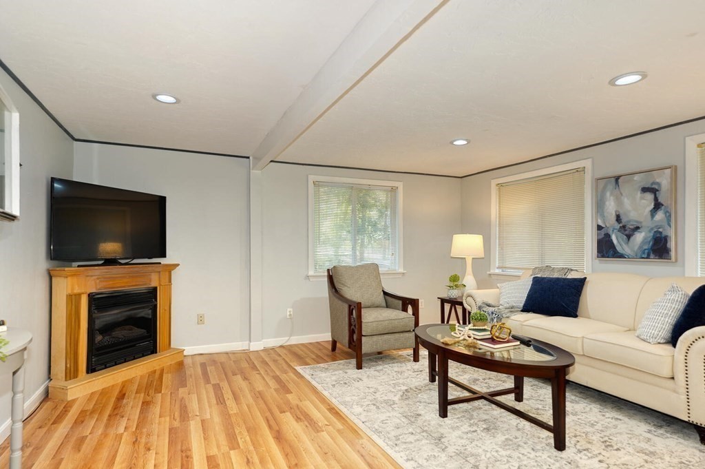 55 Swain Road Chelmsford, MA 01863 - Photo 2 of 11 Gallery Image 2