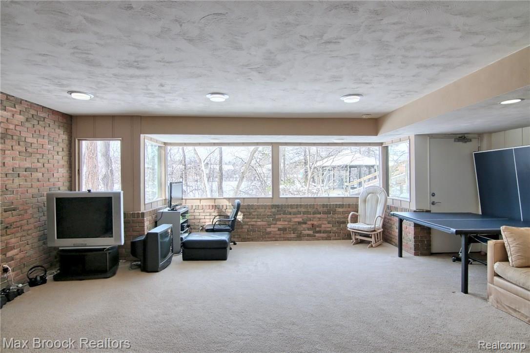 4180 Stoddard Road West Bloomfield, MI 48323 - Photo 24 of 43 Finished_Lower_Level_ll.jpg