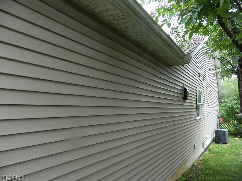5949 Stumph Road Parma Heights, OH 44130 - Photo 3 of 22