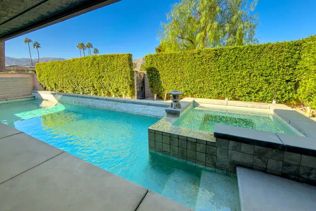 $1,289,000 | 15 Dartmouth Drive, Rancho Mirage, CA 92270