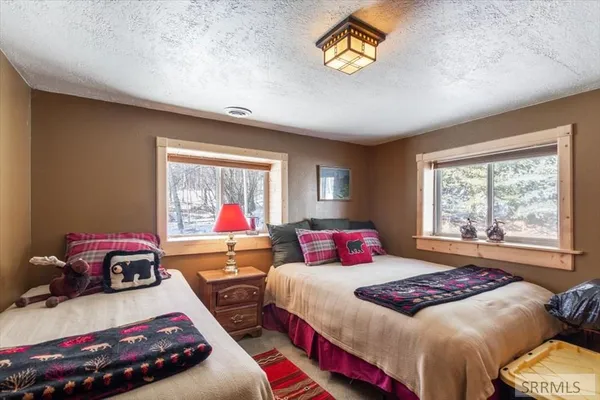 $1,900,000 | 3883-3872 Lake Shore Drive, Island Park, ID 83429