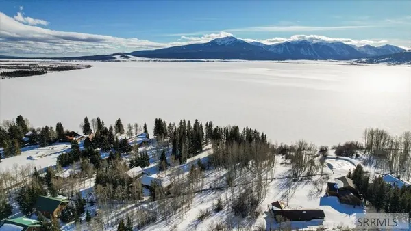 $1,900,000 | 3883-3872 Lake Shore Drive, Island Park, ID 83429