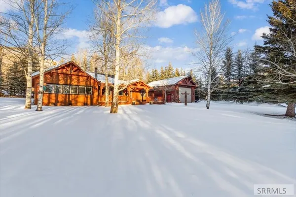 $1,900,000 | 3883-3872 Lake Shore Drive, Island Park, ID 83429