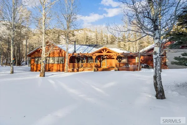 $1,900,000 | 3883-3872 Lake Shore Drive, Island Park, ID 83429