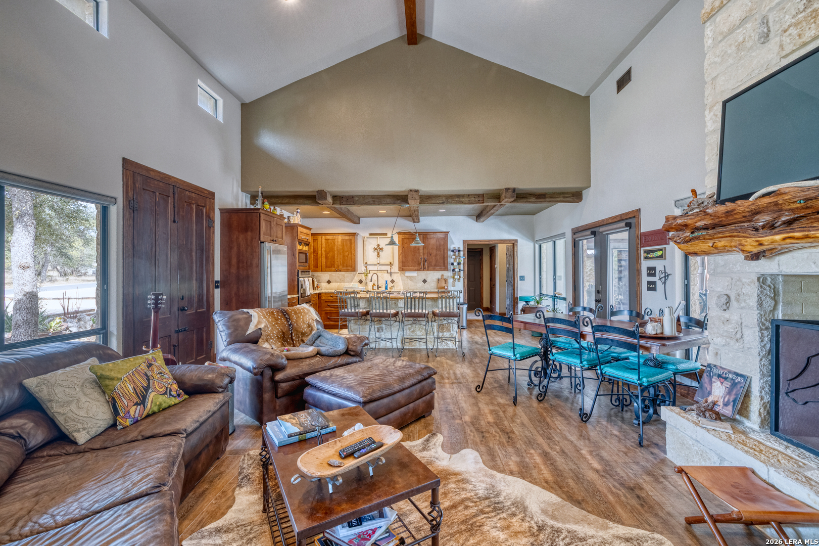 1575 Mountain Valley Road Concan, TX 78838 - Photo 11 of 44